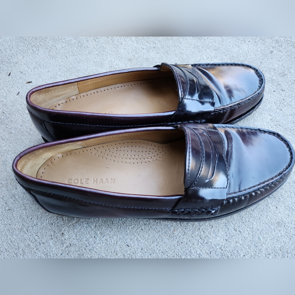Cole Haan Size 9m Penny Loafer - Burgundy